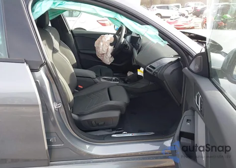 2026 BMW 228 Gran Coupe z USA, uszkodzony, nr VIN WBA83GG08T7T75846